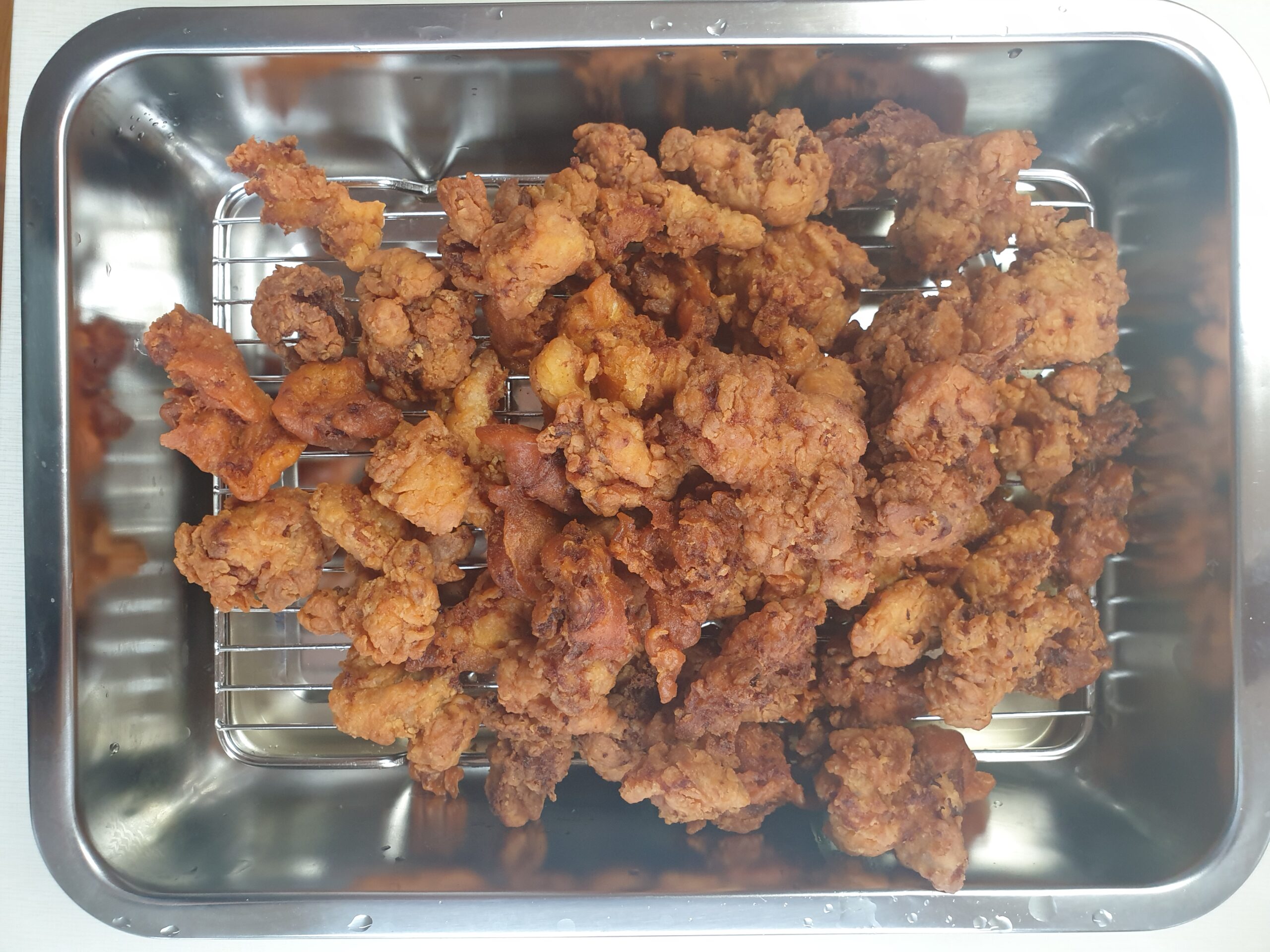 밀가루를 뭍이지 않은 치킨 scaled